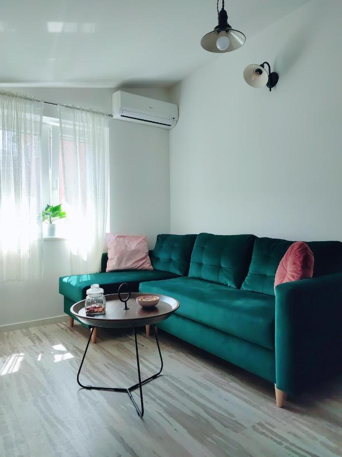 Apartman Jelena Podstrana Luaran gambar