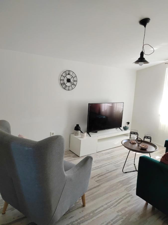 Apartman Jelena Podstrana Luaran gambar